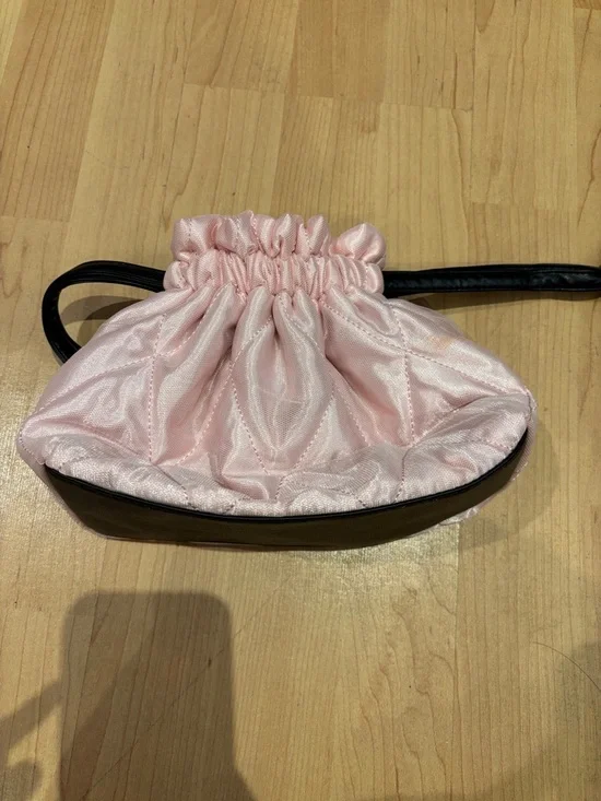 Victoria's Secret Light Pink Satin Drawstring Cosmetic Pouch - Picture 4 of 5